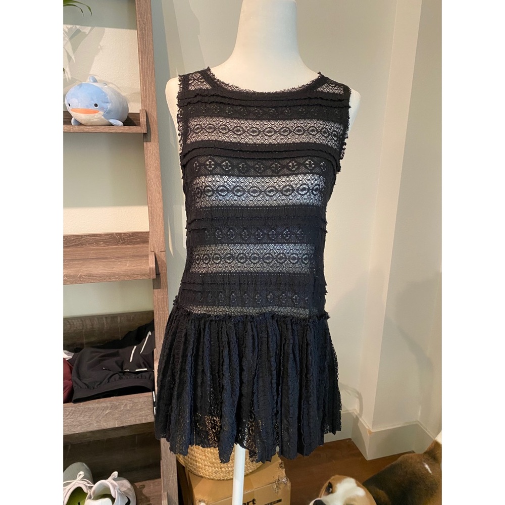 Free People lace sleeveless top